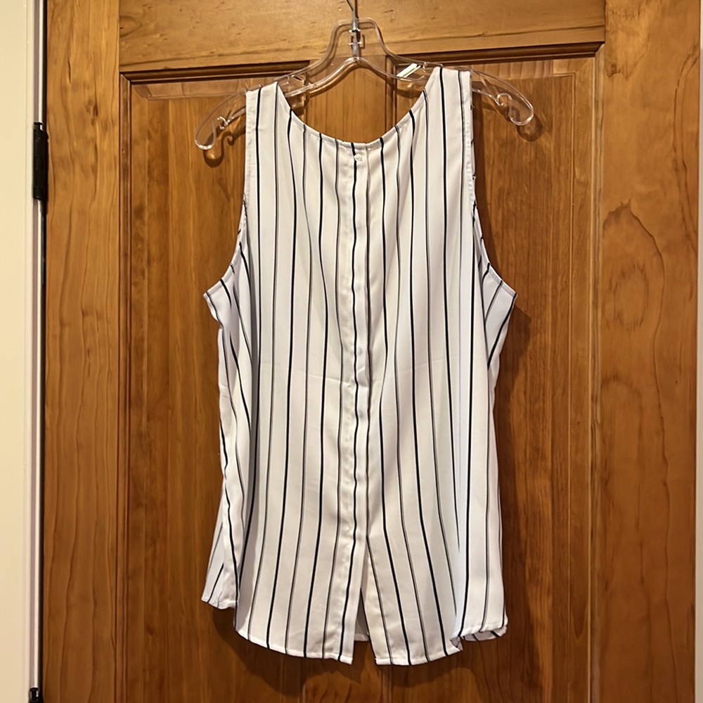 Dalia sleeveless blouse - Picture 4 of 4